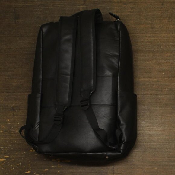 NEW Elle Roamer 22L Vegan Leather Backpack ELBPRMBK Black One Size - Picture 10 of 14